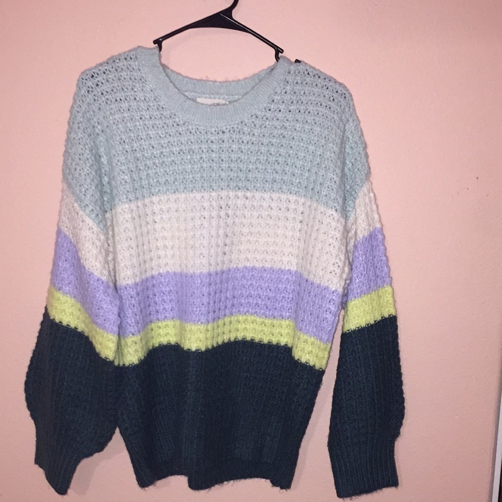 Universal Thread green sweater size Medium